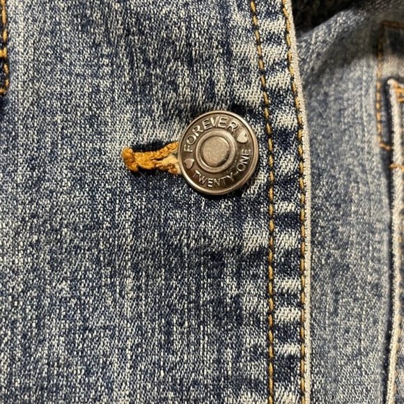 Vintage 90s Forever 21 Cropped Denim Vest Frayed Hem Womens Sz Small Punk Grunge - Picture 11 of 13